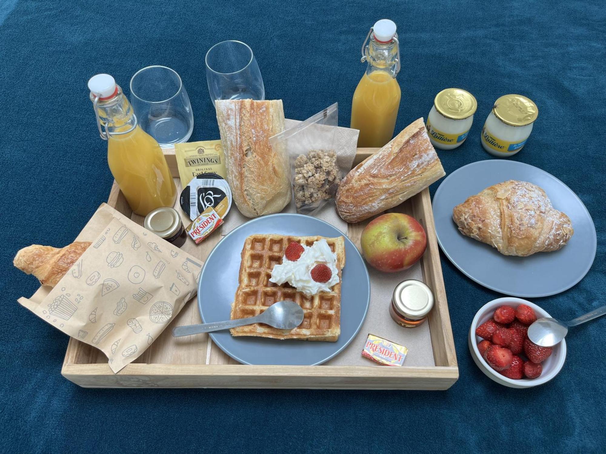 Appart-Hotel N 4 Calme Avec Terrasse, Wi-Fi Haut Debit, Petit-Dejeuner, Room-Service Et Parking Prive Chouzelot Екстериор снимка